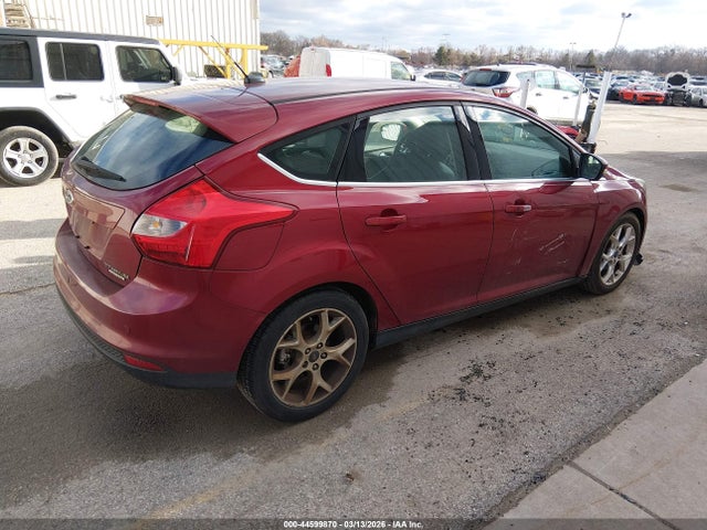 FORD FOCUS TITANIUM - 4