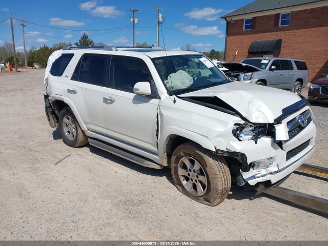 2013 TOYOTA 4RUNNER SR5