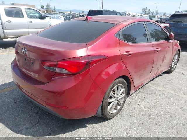 HYUNDAI ELANTRA SE - 4