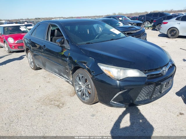 TOYOTA CAMRY - 1