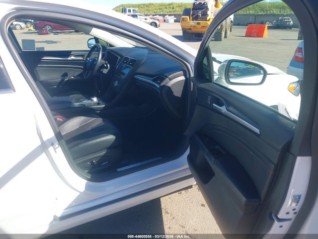 FORD FUSION ENERGI TITANIUM - 5