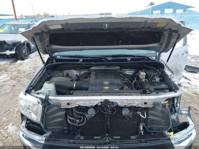 TOYOTA TUNDRA - 10