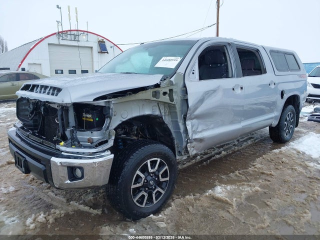 TOYOTA TUNDRA - 2