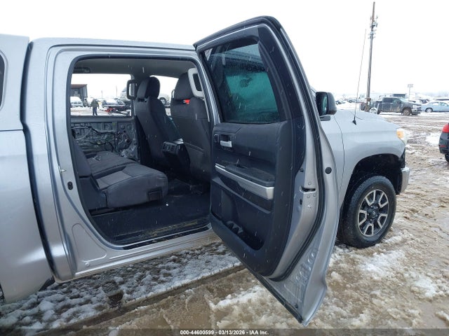 TOYOTA TUNDRA - 8