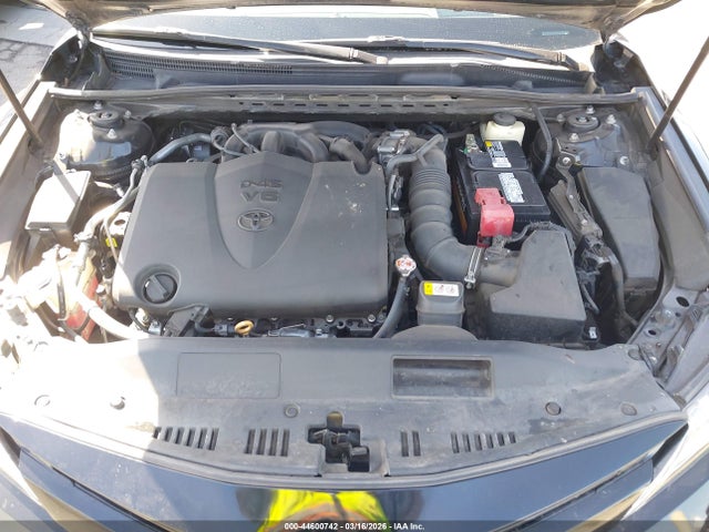 2018 Toyota CAMRY XLE V6 photo 10
