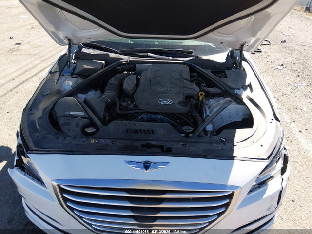 HYUNDAI GENESIS 3.8 - 10