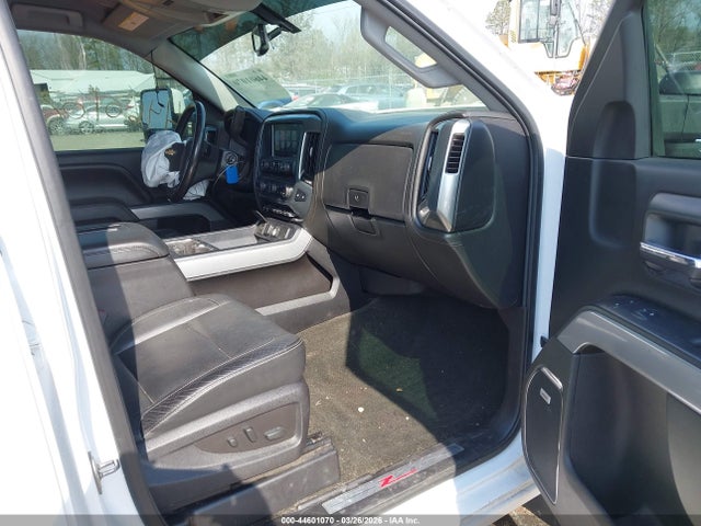 2016 Chevrolet SILVERADO 1500 2LZ — фото 5