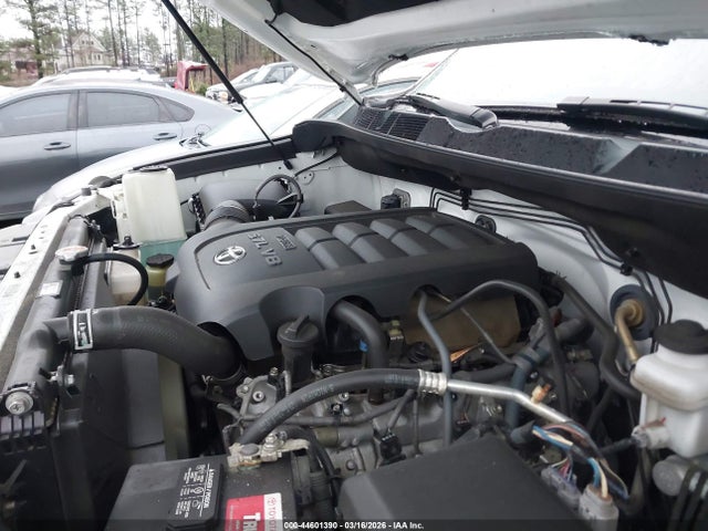TOYOTA TUNDRA - 10