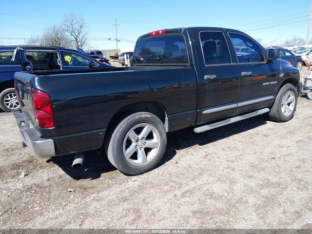DODGE RAM 1500 LARAMIE - 4