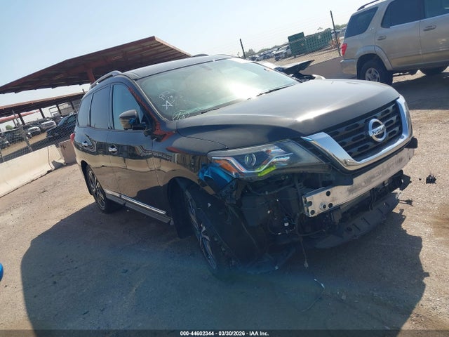 2017 NISSAN PATHFINDE PLATINUM