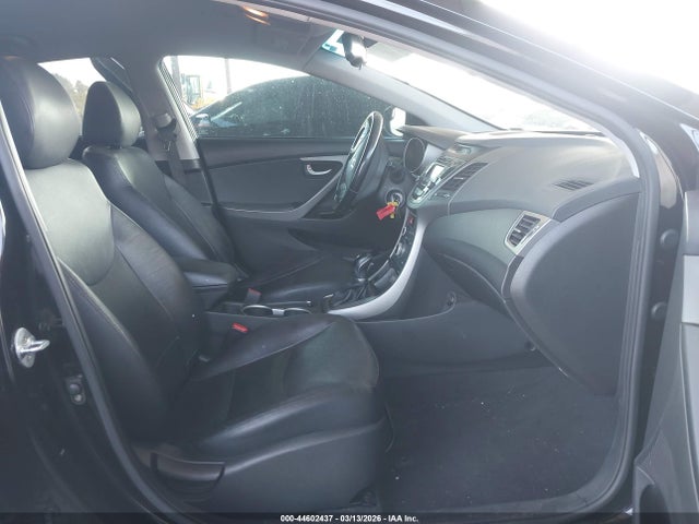 HYUNDAI ELANTRA LIMITED - 5