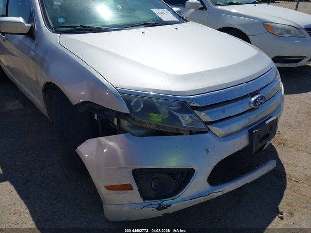 FORD FUSION SE - 6