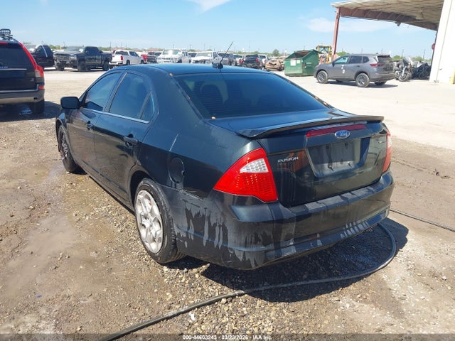 FORD FUSION SE - 3