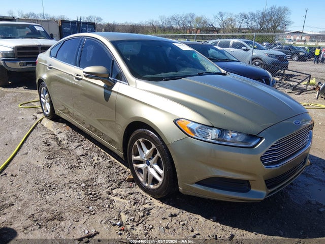 FORD FUSION SE - 1