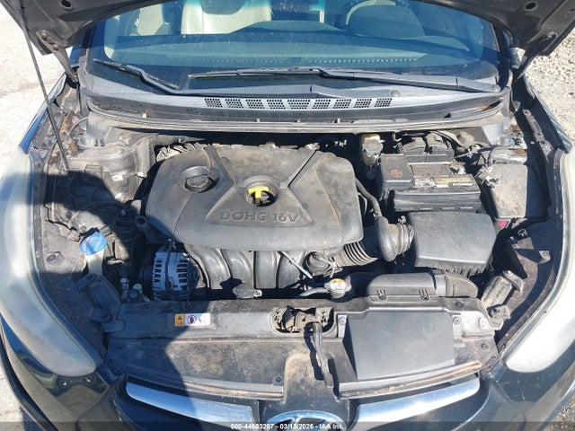 HYUNDAI ELANTRA LIMITED - 10