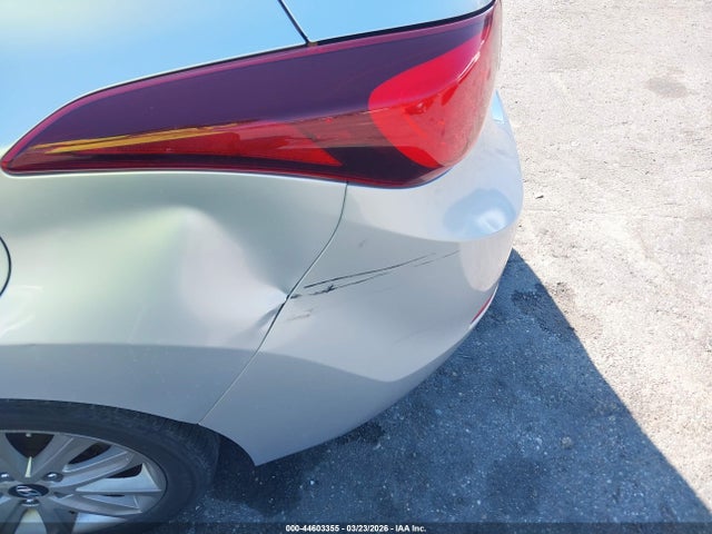 HYUNDAI ELANTRA SE - 6