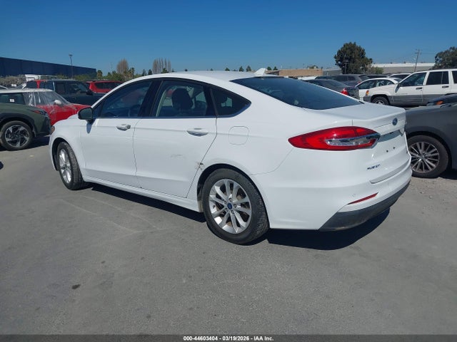 FORD FUSION SE - 3