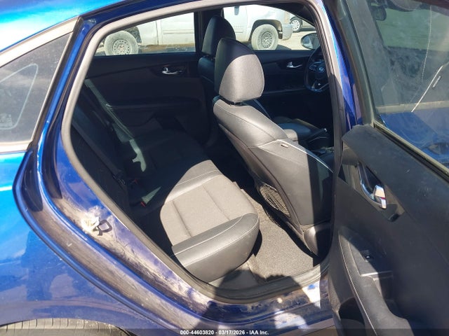 KIA FORTE GT-LINE - 8