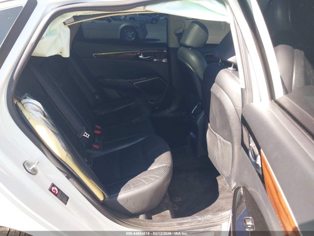 KIA CADENZA PREMIUM - 8