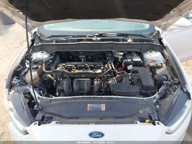 FORD FUSION SE - 10