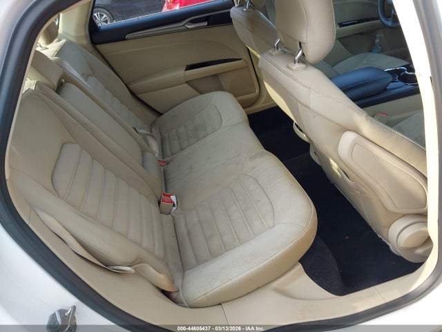 FORD FUSION SE - 8