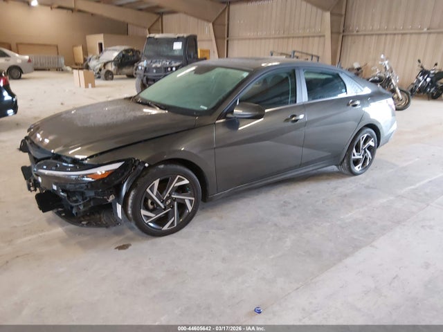 HYUNDAI ELANTRA SEL - 2