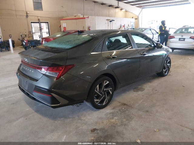 HYUNDAI ELANTRA SEL - 4