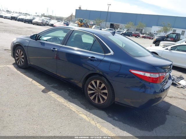 TOYOTA CAMRY - 3