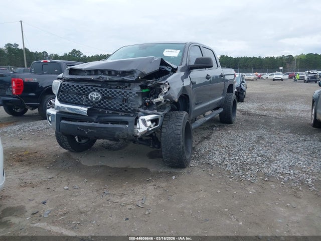 TOYOTA TUNDRA - 2