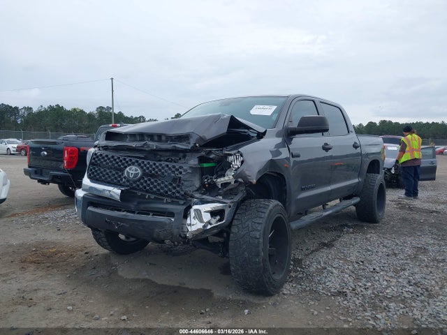 TOYOTA TUNDRA - 6