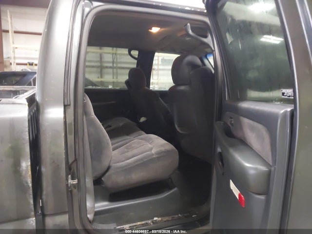 CHEVROLET SILVERADO 2500HD LS - 8