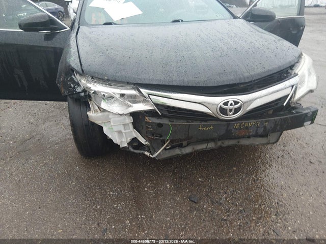 2012 Toyota CAMRY LE photo 6