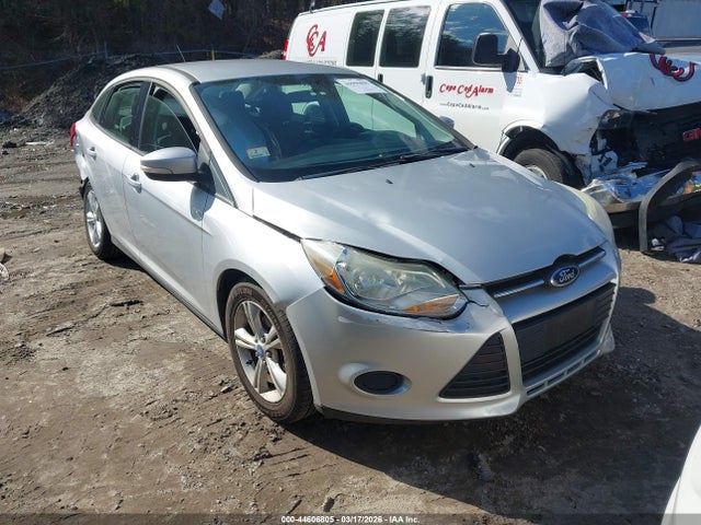 FORD FOCUS SE - 1