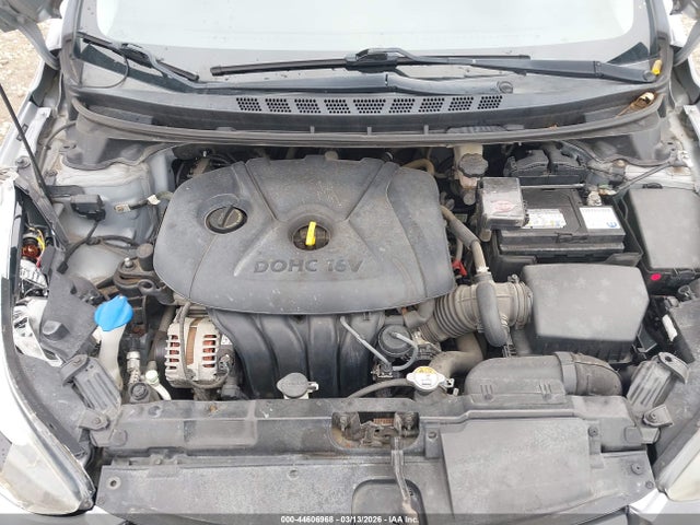 HYUNDAI ELANTRA SE - 10