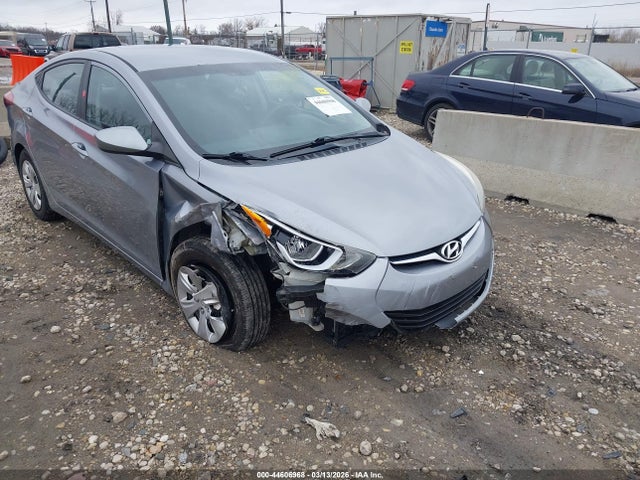 HYUNDAI ELANTRA SE - 6