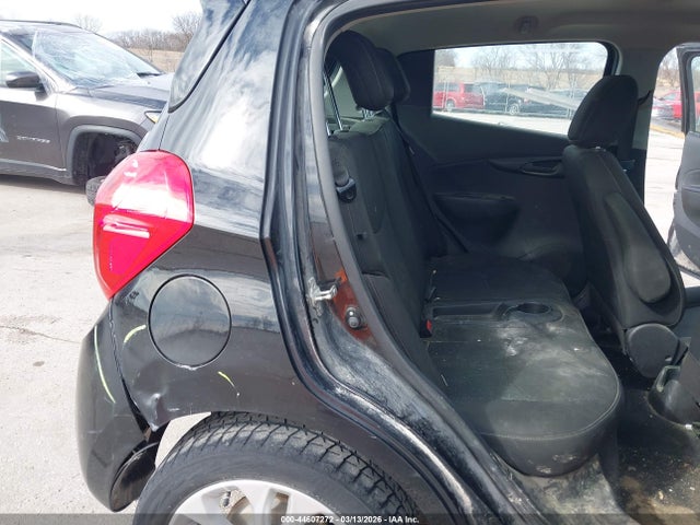 CHEVROLET SPARK FWD 1LT AUTOMATIC - 8