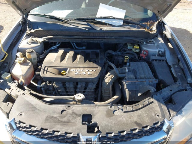 DODGE AVENGER SE - 10