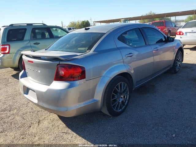DODGE AVENGER SE - 4