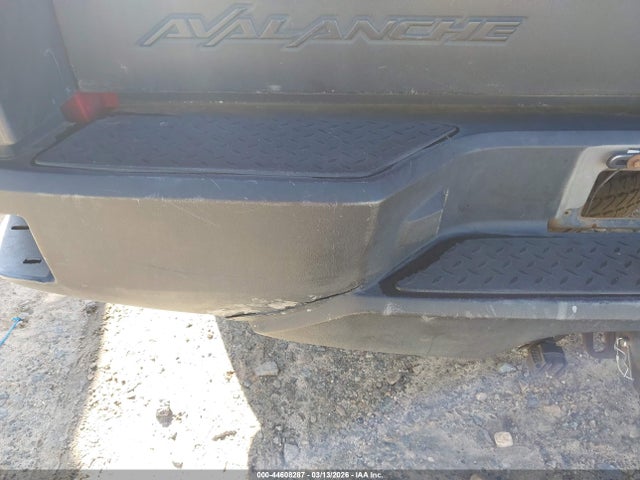 CHEVROLET AVALANCHE 1500 - 6