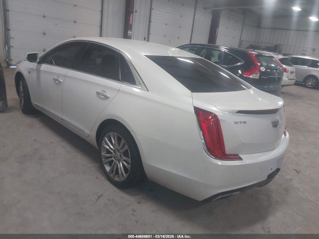 2019 Cadillac XTS LUXURY — фото 3