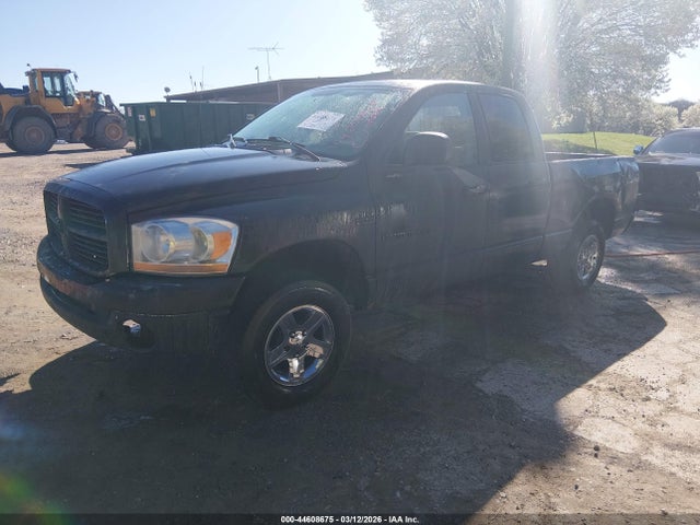 DODGE RAM 1500 SLT - 2