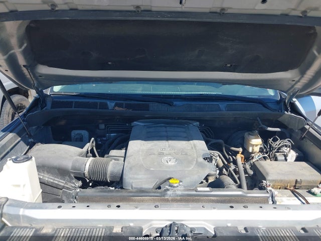 TOYOTA TUNDRA - 10