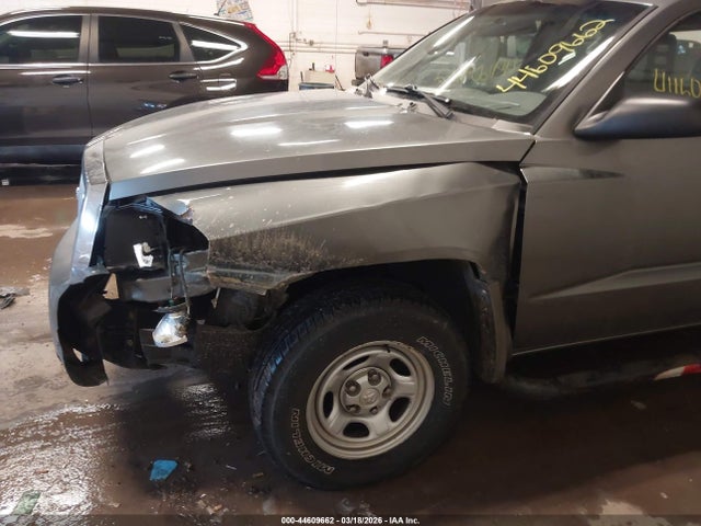DODGE DAKOTA ST - 6