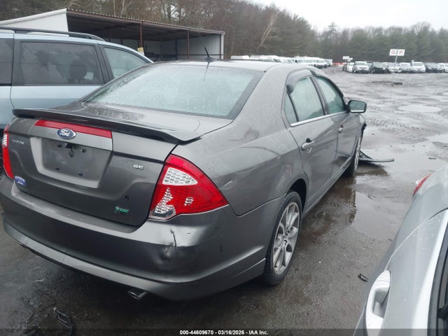 FORD FUSION SE - 4