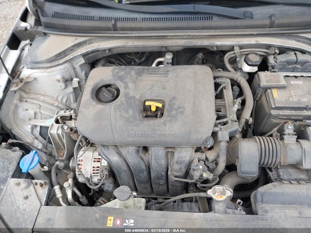 HYUNDAI ELANTRA SE - 10