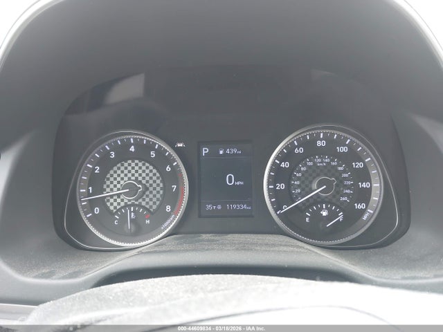 HYUNDAI ELANTRA SE - 7