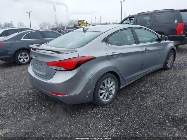 HYUNDAI ELANTRA - 4