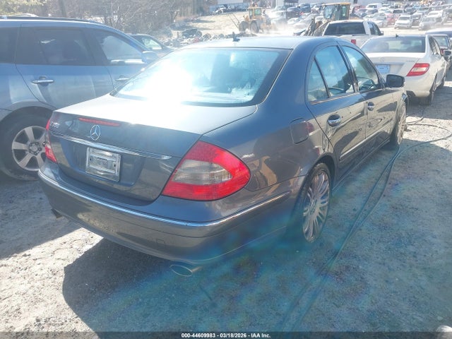 MERCEDES-BENZ E-CLASS - 4
