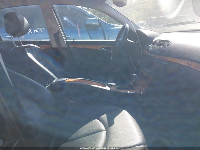 MERCEDES-BENZ E-CLASS - 5