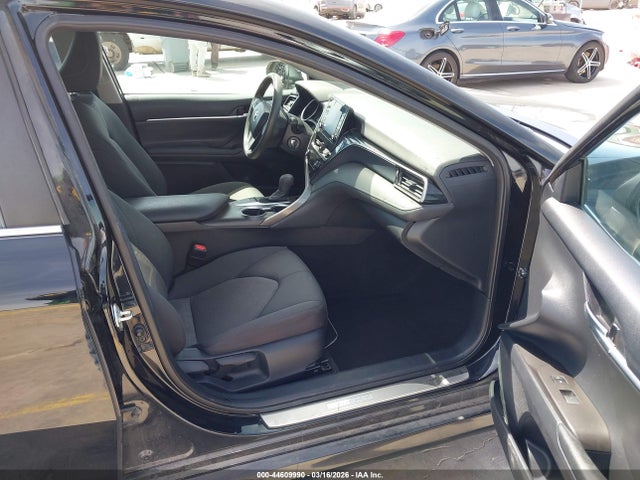 صورة 5 لـ 2022 Toyota CAMRY LE